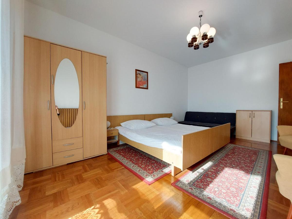 Apartments Vukovic Dramalj Exterior photo